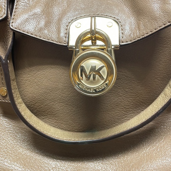 Michael Kors Camel and Gold colored Purse Bag With Handles and Cross Body Strap - Picture 2 of 12